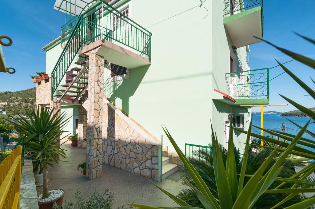 Apartment Stojan A1 Марина Екстериор снимка