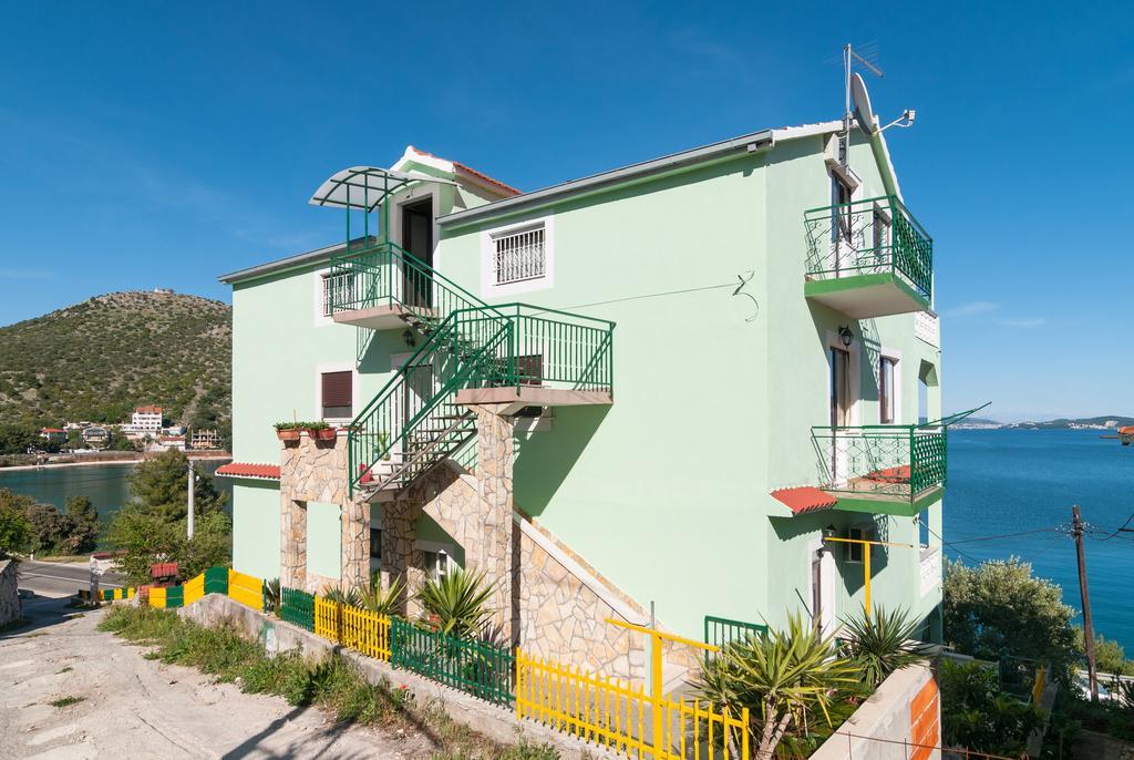 Apartment Stojan A1 Марина Екстериор снимка