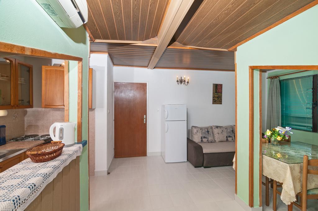 Apartment Stojan A1 Марина Екстериор снимка