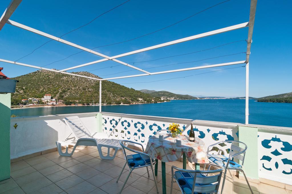Apartment Stojan A1 Марина Екстериор снимка